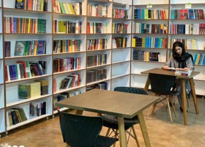 دهقان: کهور کتاب را یک کالای مصرفی نمی بیند